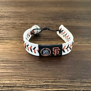 Gamewear MLB San Francisco Giants Lou Seal Leather Fan Bracelet